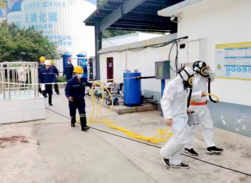 信阳站有限空间硫化氢中毒窒息事故应急演练 (2)(1)_副本.jpg